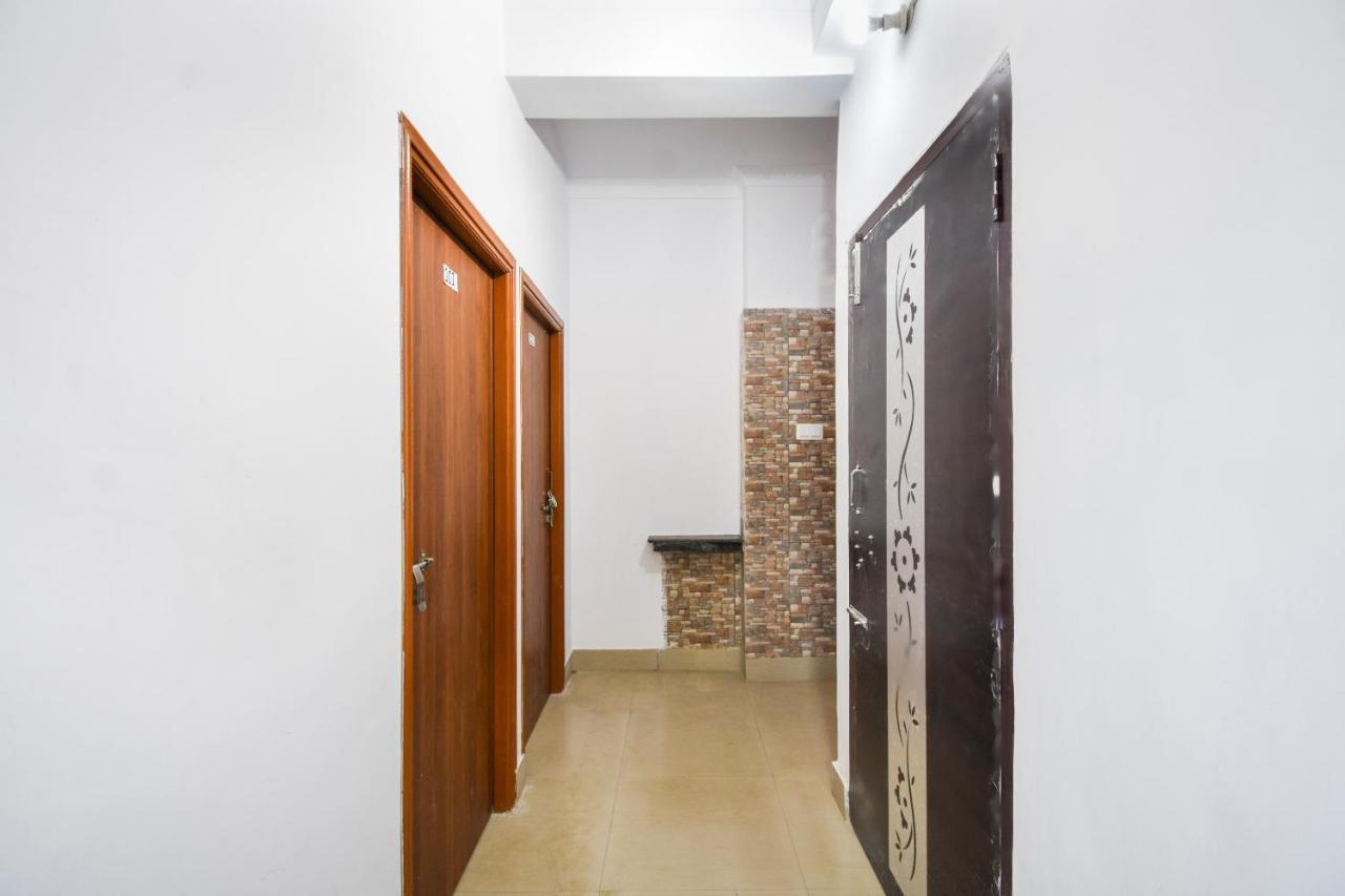 Oyo Flagship Mishika Homes Колката Екстер'єр фото